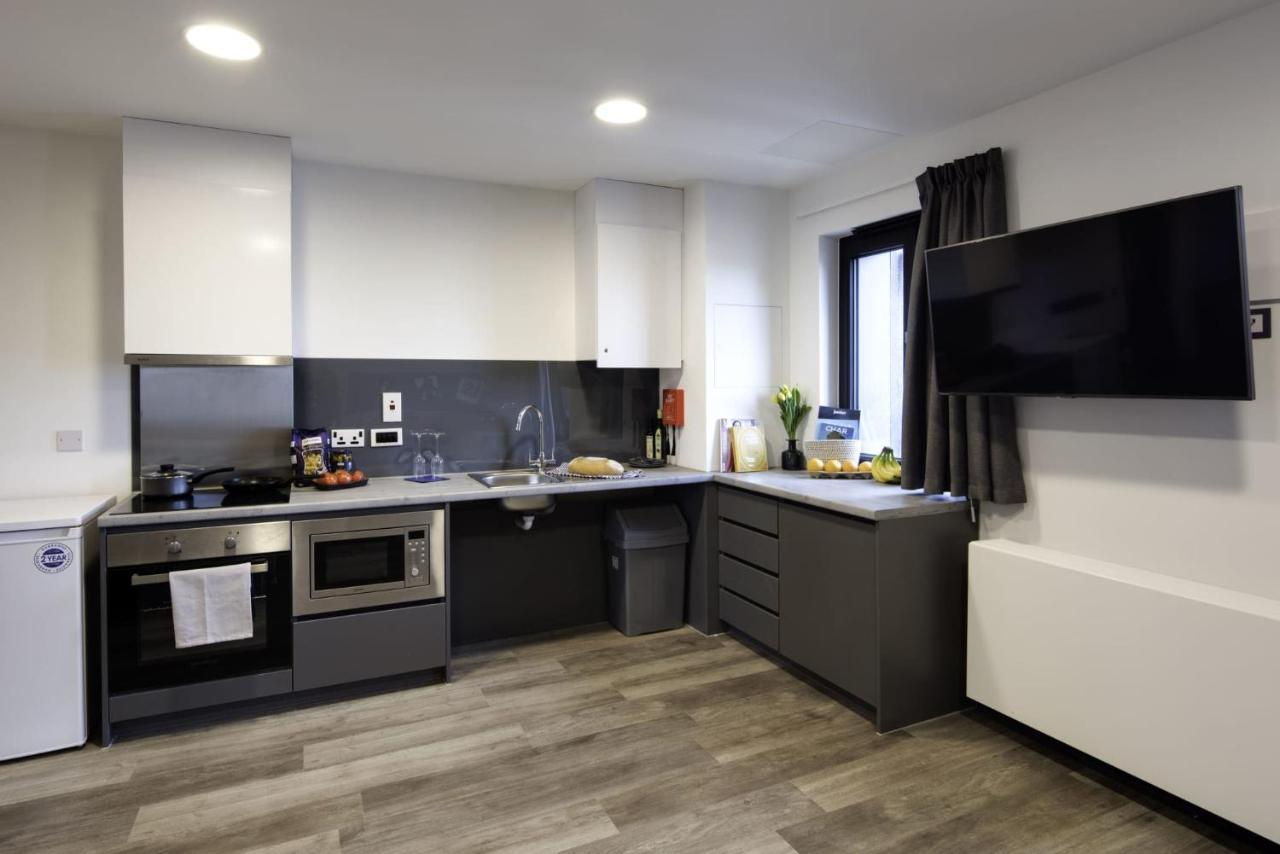 Ensuite Bedrooms With Shared Kitchen At Aspen House In Dublin Exterior photo
